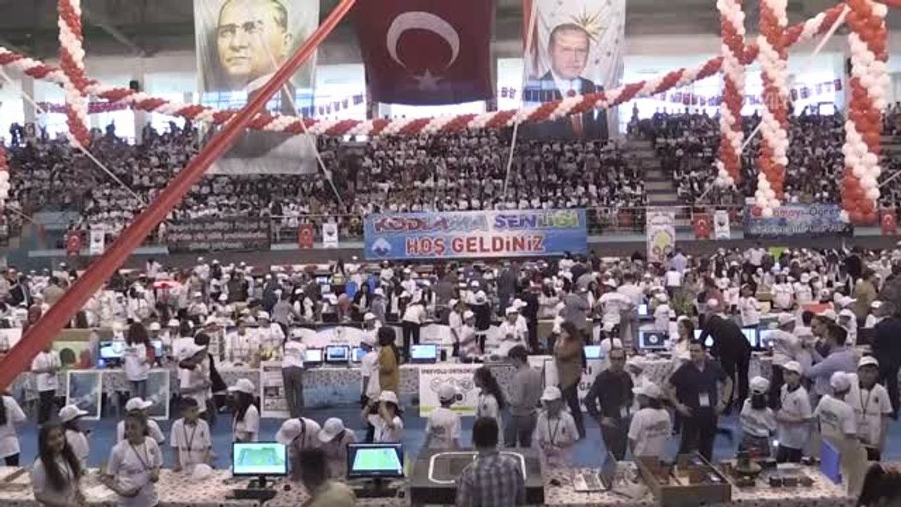 "Kodlama Şenliği"ne yoğun ilgi