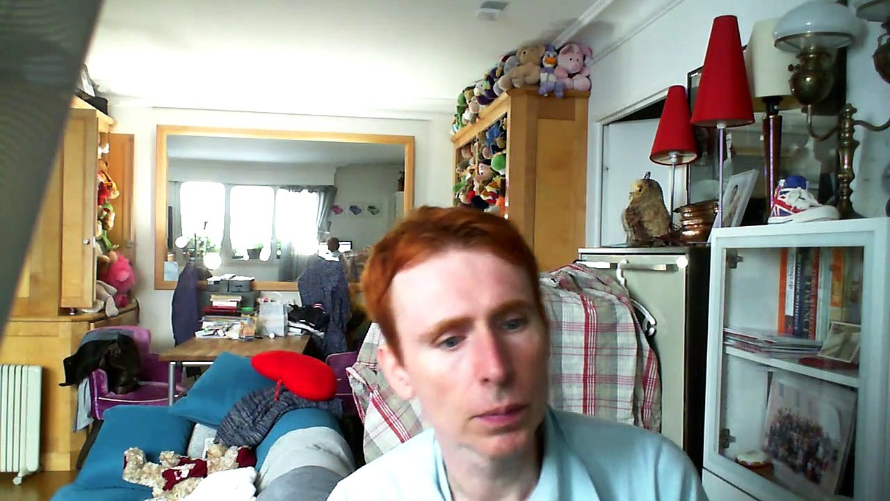 Wiwi égratigne "mon frère" de Julien Bensé