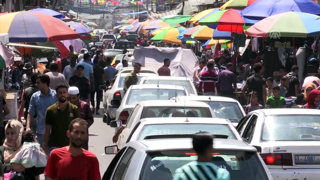 TDV Gazzeli çocuklara bayramlık giysi dağıttı - GAZZE