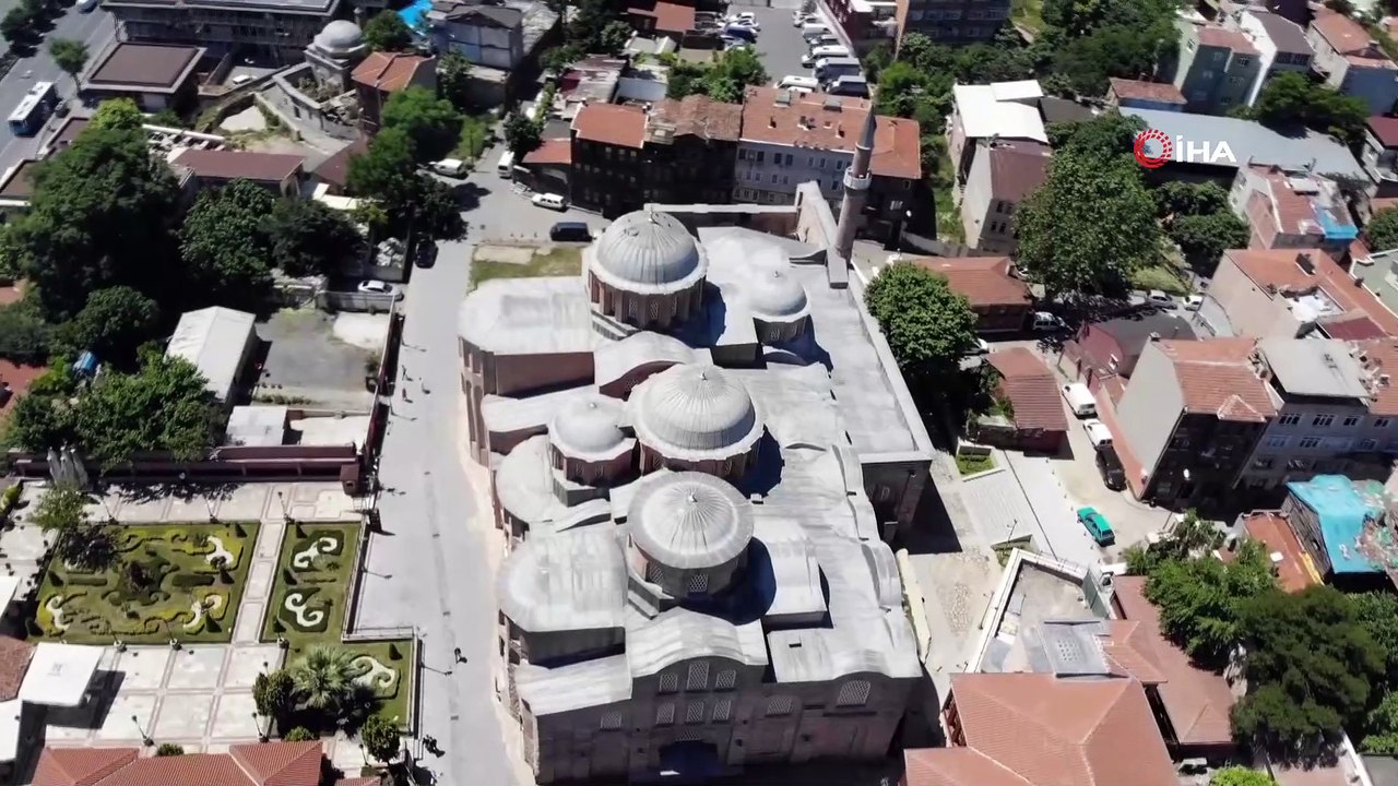 Restorasyonu tamamlanan Molla Zeyrek Cami havadan görüntülendi