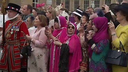 The Queen and Prince Harry host public at Buckingham Palace garden party