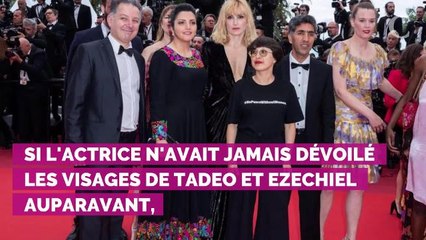 PHOTO. Julie Gayet dévoile avec nostalgie un vieux cliché de ses enfants pour les 20 ans de son fils aîné