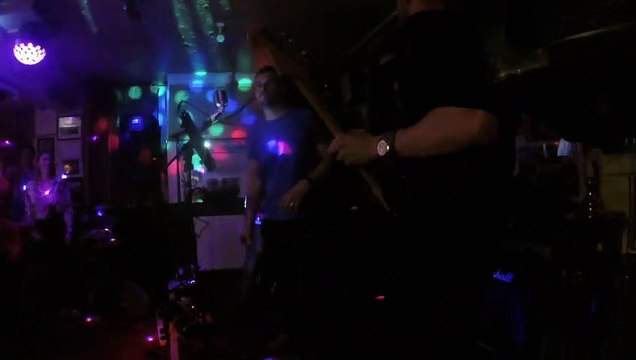 Red Hoax Chili Peppers - Cant Stop - Live at the Lion Brewery