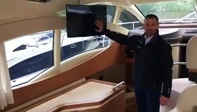 2017 Azimut 42 Flybridge Yacht For Sale at MarineMax Danvers, MA