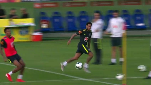 Médicos de Brasil descartan lesión grave de Neymar en la rodilla