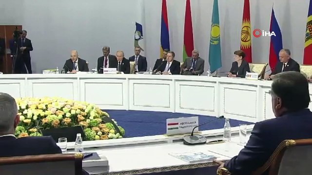 - Avrasya Yüksek Ekonomik Konseyi Kazakistan’da gerçekleşti- Nursultan Nazarbayev, Avrasya Yüksek Ekonomik Konseyi'nin onursal başkanı ilan edildi