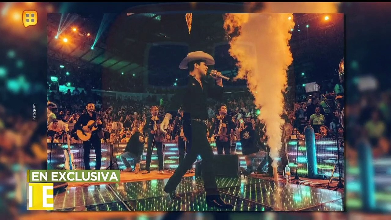 Christian Nodal recibió premios y las llaves de la Ciudad de Los Ángeles.