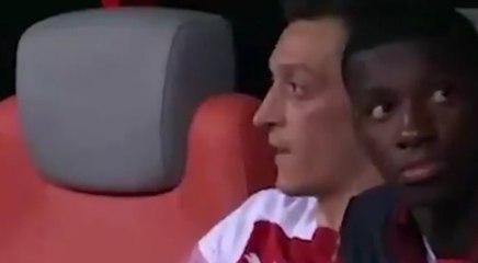 Mesut Özil'in sosyal medyayı ikiye bölen anları