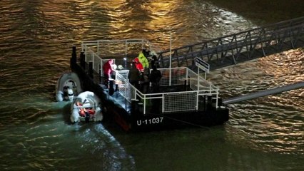 참좋은여행, 구조자 7명 확인..."정박 중 들이받쳐" / YTN