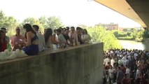 Miles de jóvenes se reunieron en un macrobotellón en Córdoba