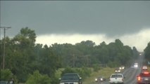 Continúa la oleada de tornados en el centro de Estados Unidos