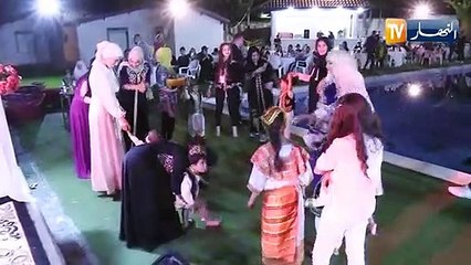 الفنانون يشاركون الأطفال الفقراء فرحة ختانهم