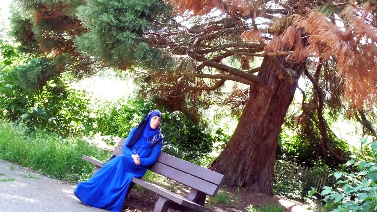 Ces Français qui ont choisit l'Islam -  [ Aude, issue d'une famille juive et convertie à l'Islam ]