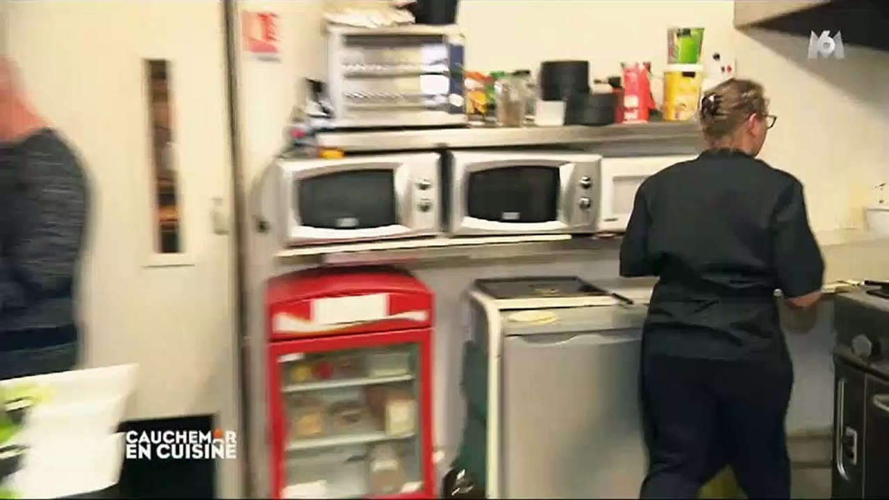 Philippe Etchebest perd ses nerfs quand on lui dit qu'il fait "le mariole devant la télé" - Vidéo