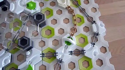 Gravitrax Steilkurve und Achterbahn