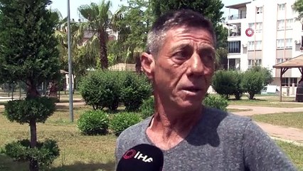 Kayıp oğlunu bulmak için sokak sokak geziyor