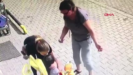BURSA Dondurmasını yemeyen çocuğa şiddet kamerada