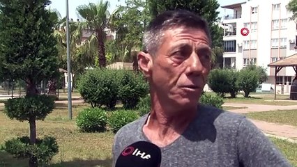 Kayıp Oğlunun Kıyafetlerini Giydi, 10 Gündür Sokak Sokak Onu Arıyor