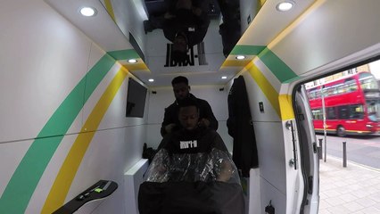 شركة ناشئة تطلق صالونات حلاقة متنقلة في لندن