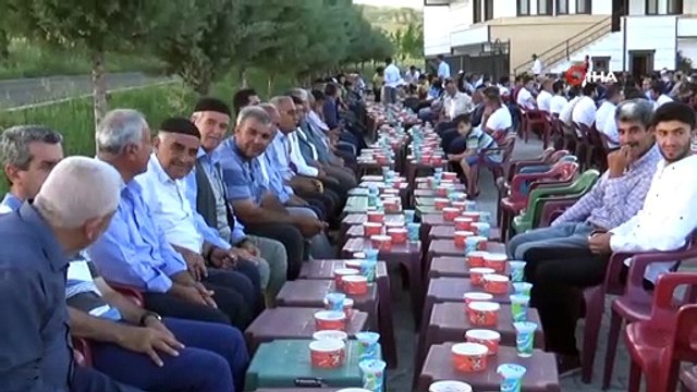 300 torunlu Hamo Ağa, 2 bin kişiye iftar yemeği verdi