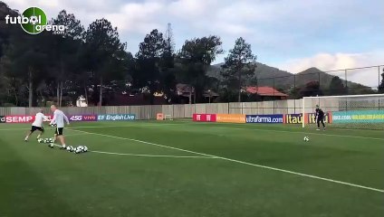 Taffarel, Manchester City kalecisi Ederson'u  çalıştırıyor