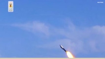 Internacional | Artista convierte misiles de guerra en lámparas de Janucá