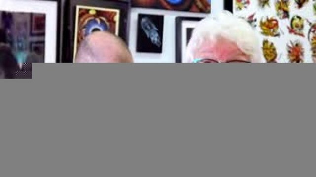 Internacional | Abuelita decide llenarse de tatuajes