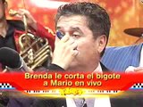 Brenda Bezares le corta el Bigote a Mario en Vivo..