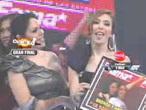 Ganadoras Brenda y Angela (Premios Fama)