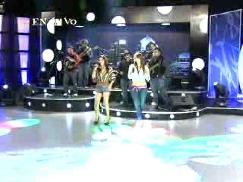Anel y Nataly cantan en Volumen 4