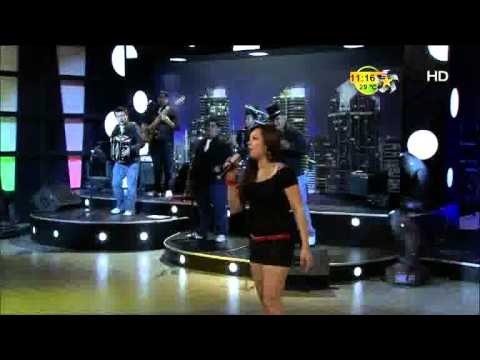 Nataly canta en Volumen 4