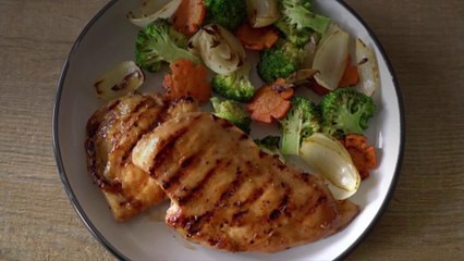 What’s the Deal With Fake Grill Marks on Frozen Food?