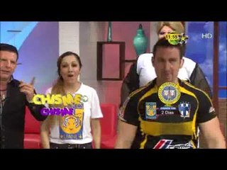 Una famocienta anda ligando aun productor