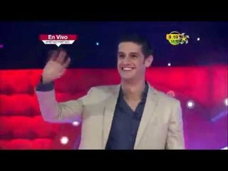 Adrián Marcelo en chiquishorts