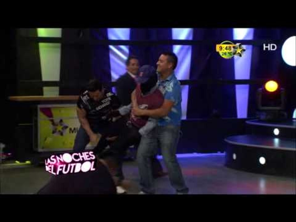 Avientan a Freddy Meza