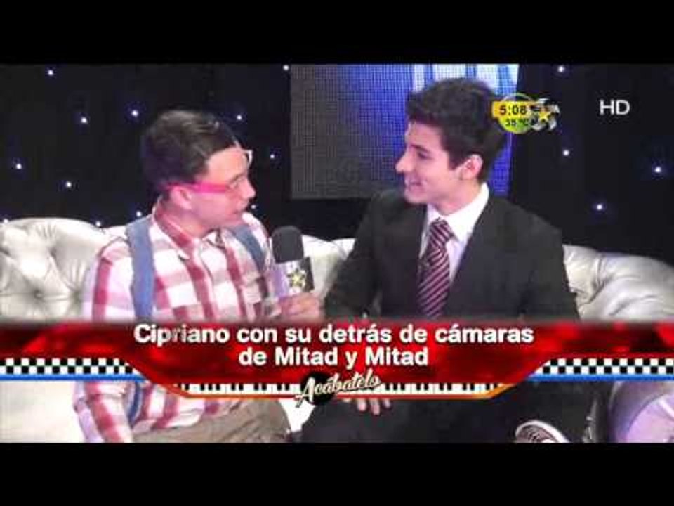 Cipriano y su detrás cámaras de Mitad y Mitad