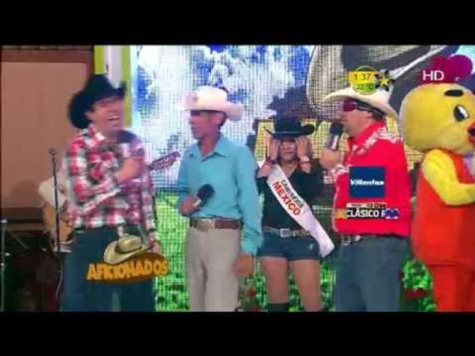 Crudo y cantando