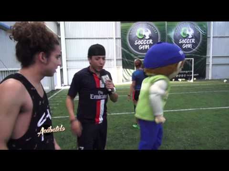 Brandon en Cascareando con Snuppy
