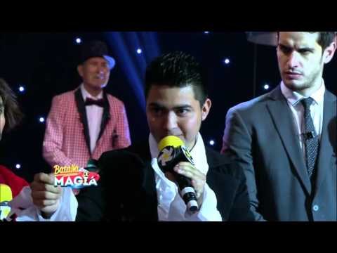 Se lo traga el puñal