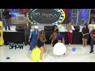 Revientan globos con las pompis