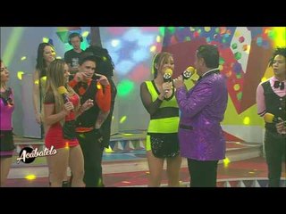 La caja está muy contento