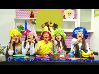 Las cocineritas hacen gorritos de Santa