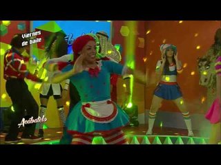 El crew de Maruca en viernes de baile