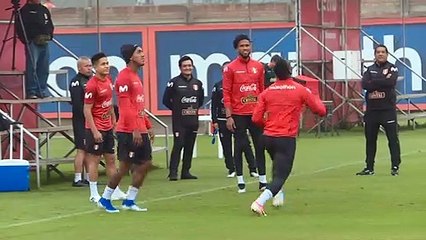 El 'Depredador' Guerrero lidera lista de Perú para Copa América