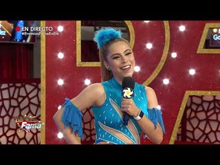 Mónica se vuelve una experta en el aro | Premios Fama