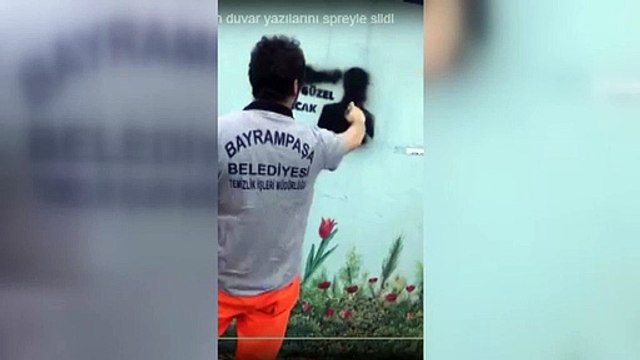 AKP'li Bayrampaşa Belediyesi 'Her Şey Çok Güzel Olacak' duvar yazısını spreyle sildi!