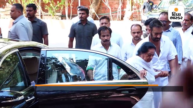 દાદાની પ્રાર્થના સભામાં ધ્રુસકે ધ્રુસકે રડી ન્યાસા, અજયે દીકરીને સંભાળી