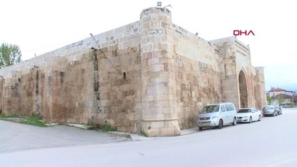 TOKAT 781 YILLIK KERVANSARAY TARİHE MEYDAN OKUYOR