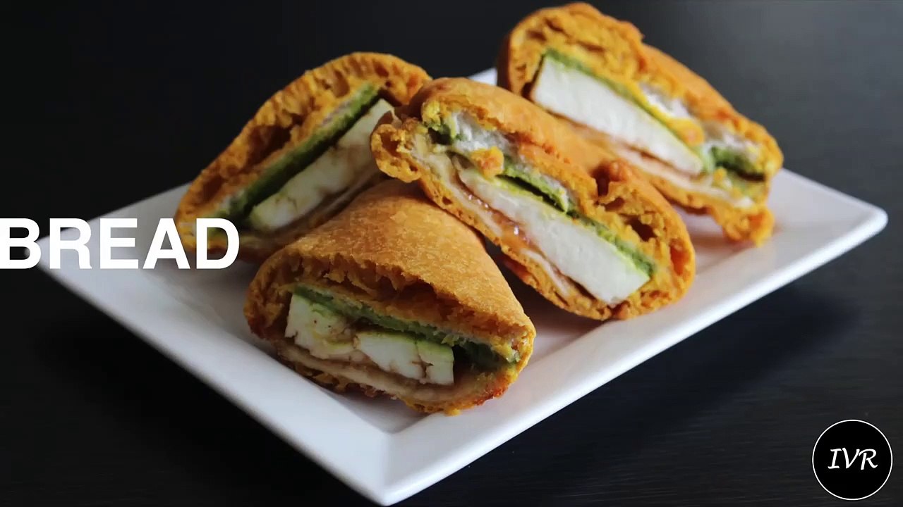 'Bread Paneer Pakora Recipe' - Stuffed Paneer Bread Pakoda - Cottage Cheese Bread Pakora