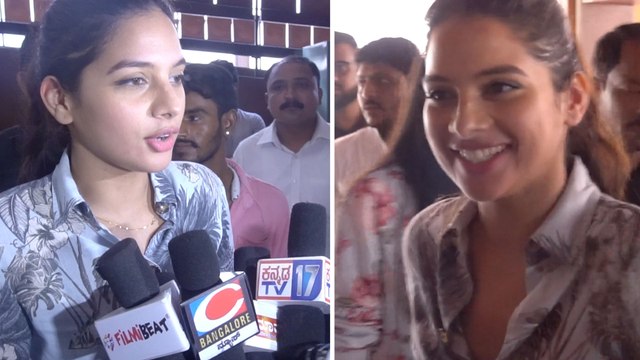 Amar Kannada Movie : ಅಭಿಮಾನಿಗಳ ಜೊತೆ ಅಮರ್ ನೋಡಿದ ಬಸಣ್ಣಿ ಫುಲ್ ಖುಷ್..! | FILMIBEAT KANNADA